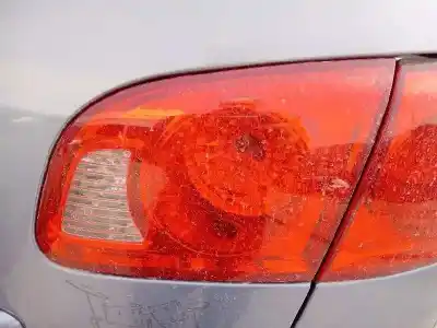 Peça sobressalente para automóvel em segunda mão farolim interior traseiro direito por hyundai santa fe (bm) 2.2 crdi cat referências oem iam 924062b000