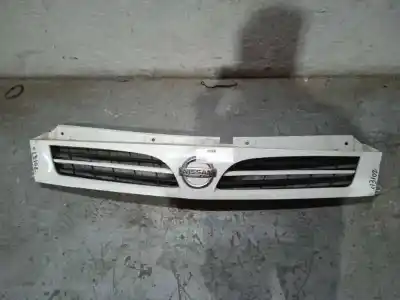 Second-hand car spare part front grille for nissan interstar mod. 04 (x70) 2.5 dci diesel cat oem iam references 8200233387