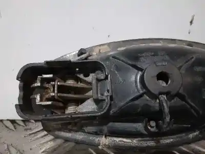 Автозапчастина б/у усередині передня права ручка для renault fluence (l3_) 1.5 dci (l30d l30l l306 l33f l33l l33m l33v l33w) посилання на oem iam 826720001r  