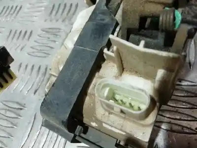 Second-hand car spare part rear left door lock for dodge caliber s oem iam references   