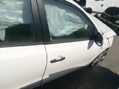 Peça sobressalente para automóvel em segunda mão porta dianteira direita por hyundai i30 classic referências oem iam 