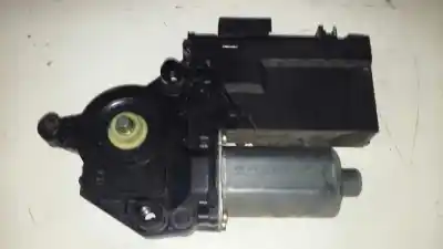 Pièce détachée automobile d'occasion moteur lève vitre avant droit pour peugeot 307 break / sw (s1) break xs références oem iam 9634557480  