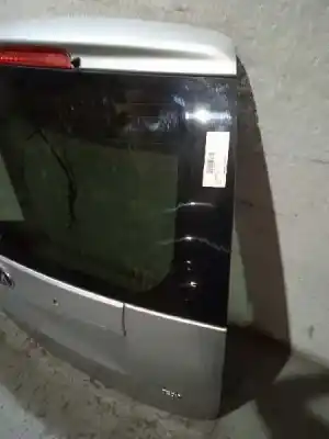 Second-hand car spare part tailgate for kia carnival 2.9 crdi vgt active oem iam references 737004d031  