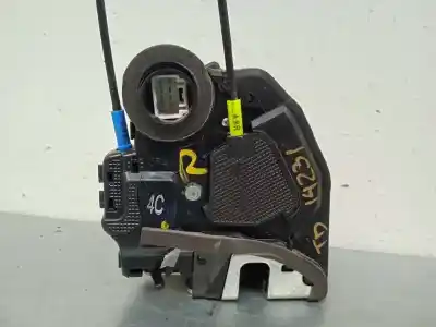 Автозапчастина б/у замок заднього правого дверя для toyota auris (_e15_) 1.4 d-4d (nde150_) посилання на oem iam 6905002180 4 pins 690500f030