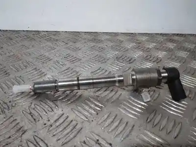 Recambio de automóvil de segunda mano de inyector para audi a3 (8p) 1.6 tdi referencias oem iam 03l130277b  