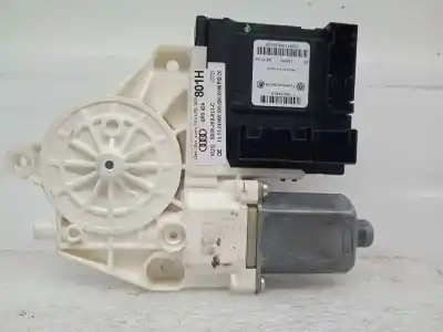Pezzo di ricambio per auto di seconda mano motore alzacristalli anteriore sinistro per audi a3 (8p) 1.9 tdi ambiente riferimenti oem iam 8p0959801h  05074616