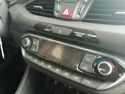Peça sobressalente para automóvel em segunda mão comando de sofagem (chauffage / ar condicionado) por hyundai i30 (pd) essence referências oem iam 97250g4251