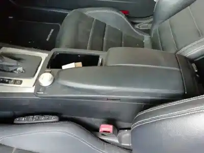 İkinci el araba yedek parçası ORTA KOLTUK için MERCEDES-BENZ CLASE CLK (W207) COUPE  OEM IAM referansları A2046800639  
