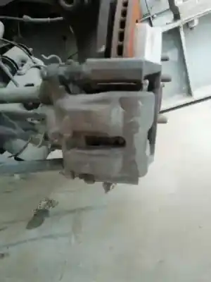 Автозапчастина б/у задній правий гальмівний супорт для land rover discovery v6 td s посилання на oem iam 