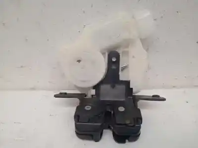 Peça sobressalente para automóvel em segunda mão fechadura do mala por toyota auris hybrid active referências oem iam 6935002090