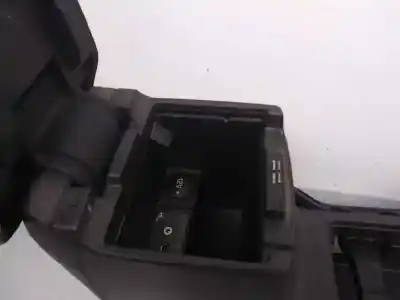 Pezzo di ricambio per auto di seconda mano bracciolo centrale per ford focus lim. (cb8) trend riferimenti oem iam   