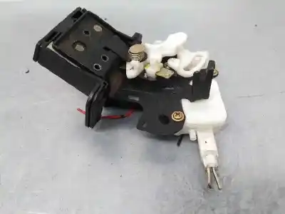 Second-hand car spare part trunk lock for mazda 3 sedán (bk) 1.6 (bk12) oem iam references  2+2 cables 