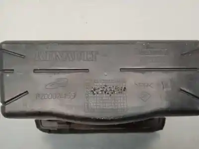Second-hand car spare part plastics for renault megane ii familiar 1.5 dci diesel oem iam references 8200074169 186001612 