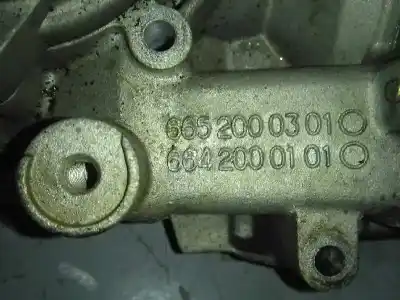 Pezzo di ricambio per auto di seconda mano bomba d acqua per ssangyong rexton 2.7 turbodiesel cat riferimenti oem iam 6652000301  