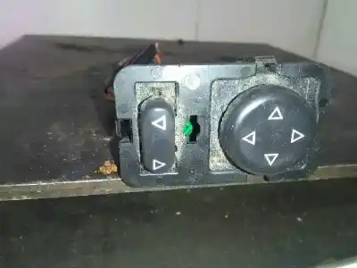 Tweedehands auto-onderdeel spiegelbediening voor peugeot 406 berlina (s1/s2) sv oem iam-referenties 