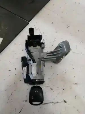 Second-hand car spare part ignition switch for toyota corolla (_e12_) 2.0 d-4d (cde120r_ cde120l_) oem iam references   