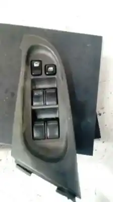 İkinci el araba yedek parçası SOL ÖN PENCERE ANAHTARI için NISSAN ALMERA (N16/E)  OEM IAM referansları  4 TECLAS 