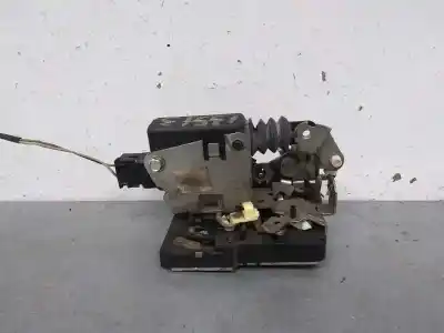 Peça sobressalente para automóvel em segunda mão fechadura da porta traseira esquerda por dacia sandero básico referências oem iam 