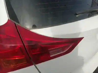 Peça sobressalente para automóvel em segunda mão farolim interior traseiro esquerdo por toyota auris hybrid active referências oem iam 