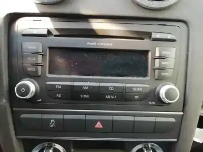 Peça sobressalente para automóvel em segunda mão sistema de áudio / rádio cd por audi a3 sportback (8p) 1.8 16v tfsi referências oem iam 8p0035186s