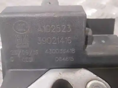 Second-hand car spare part trunk lock for opel corsa d selective oem iam references 39021416 4 pins 