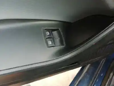 Second-hand car spare part LEFT FRONT POWER WINDOW SWITCH for SEAT IBIZA (6J5)  OEM IAM references 1K3959857B  DE 2