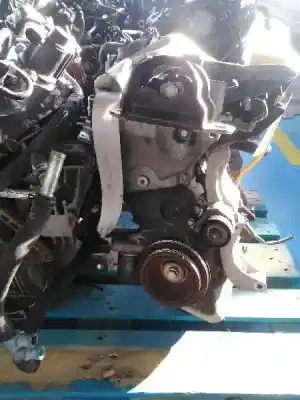 Second-hand car spare part complete engine for otras marcas clio ii fase ii (b/cb0) authentique oem iam references d4f722  