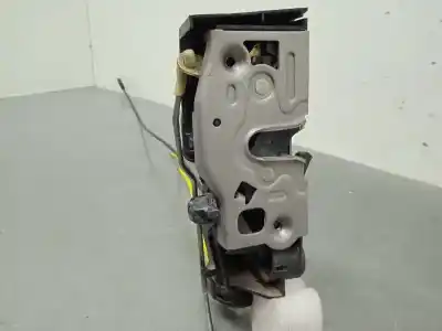 Second-hand car spare part rear left door lock for mercedes-benz clase a (w168) a 140 (168.031 168.131) oem iam references a1687301535  1687301535