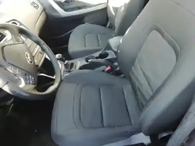 Автозапчасти б/у полный комплект сиденья за kia cee´d concept ссылки oem iam  Автозапчасти б/у полный комплект сиденья за kia cee´d concept ссылки oem iam