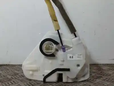 Second-hand car spare part left front door lock for mazda 3 lim. () style oem iam references   