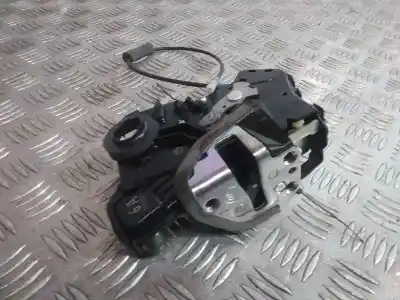 Second-hand car spare part left front door lock for lexus ct 200h oem iam references a046698  