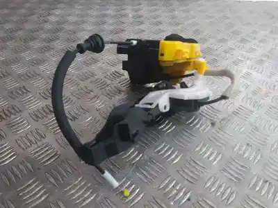 Second-hand car spare part left front door lock for kia cee´d concept oem iam references 81310a2400  