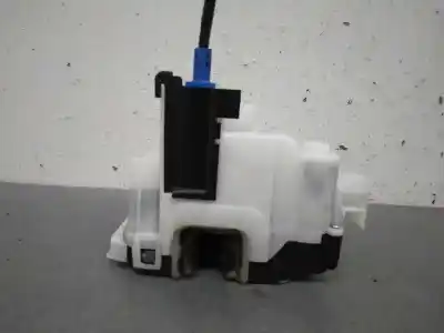 Second-hand car spare part left front door lock for fiat qubo (300) dynamic oem iam references   