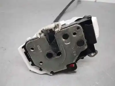Second-hand car spare part left front door lock for fiat qubo (300) dynamic oem iam references   
