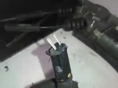 Peça sobressalente para automóvel em segunda mão elevador de vidros dianteiro direito por kia rio rs berlina referências oem iam  5p 2 pins 