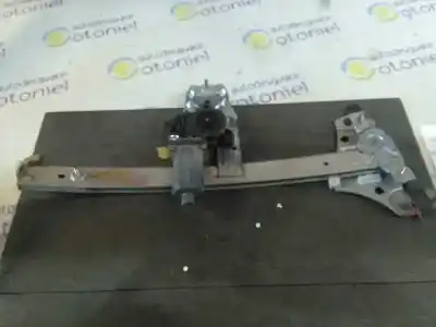Peça sobressalente para automóvel em segunda mão elevador de vidros dianteiro direito por toyota avensis berlina (t25) 1.8 sol sedán referências oem iam 