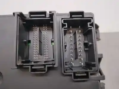 Pezzo di ricambio per auto di seconda mano scatola relè/fusibili per opel corsa d cmon riferimenti oem iam 13142241  28084929