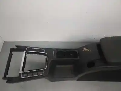 Автозапчастина б/у центральний подлокник для skoda superb combi (3t5) 2.0 tdi dpf посилання на oem iam 3t0863241d  