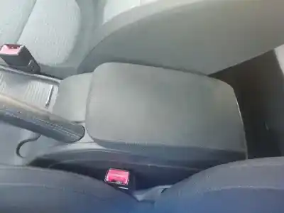 Автозапчасти б/у центральный подлокотник за skoda superb combi (3t5) active ссылки oem iam 