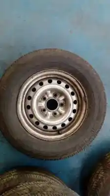 Pièce détachée automobile d'occasion pneu pour nissan vanette cargo 2.3 diesel références oem iam 185-75 r14c  
