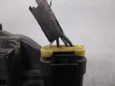 Автозапчасти б/у замок задней правой двери за kia cee´d emotion ссылки oem iam 814201h000  4 cables