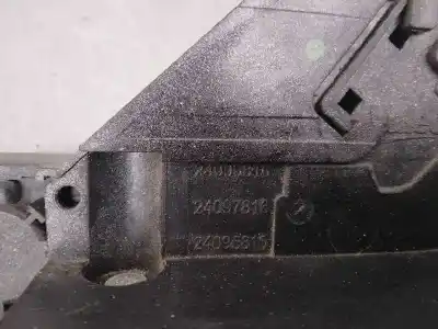 Pezzo di ricambio per auto di seconda mano serratura porta anteriore destra per citroen c3 picasso sx riferimenti oem iam 24097816  