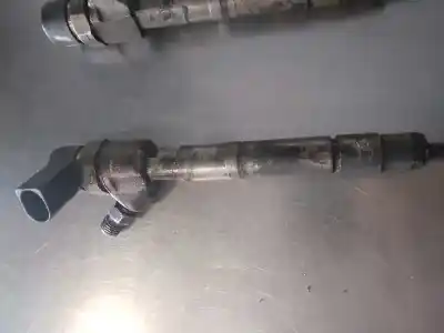 Second-hand car spare part INJECTOR for MERCEDES-BENZ VITO (W639) BASIC, COMBI  OEM IAM references 0445110192  