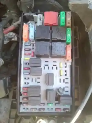 Second-hand car spare part fuse box unit for opel corsa d enjoy oem iam references 13217394  