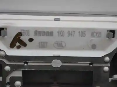 Автозапчастина б/у внутрішне світло для skoda octavia combi (5e5) style посилання на oem iam 1k0947105  