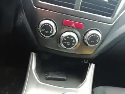 Peça sobressalente para automóvel em segunda mão comando de sofagem (chauffage / ar condicionado) por subaru impreza g12 2.0 diesel cat referências oem iam 