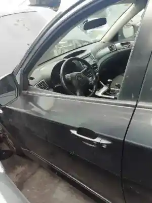 Peça sobressalente para automóvel em segunda mão porta da frente esquerda por subaru impreza g12 2.0 diesel cat referências oem iam 