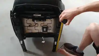 Second-hand car spare part left front seat for maxus edeliver 3 (modelo) oem iam references   