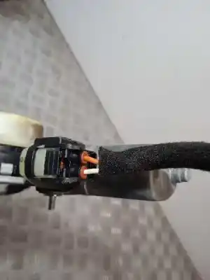 Second-hand car spare part passenger side right window regulator for kia rio basic oem iam references 824601w000 2 cables 