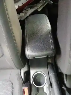 Автозапчасти б/у центральный подлокотник за kia stonic (ybcuv) drive ссылки oem iam 